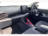 Toyota Yaris Image 2