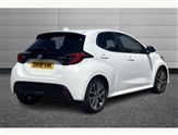 Toyota Yaris Image 2