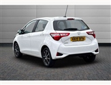 Toyota Yaris Image 6