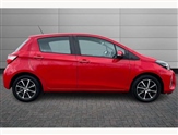 Toyota Yaris Image 4