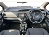 Toyota Yaris Image 6