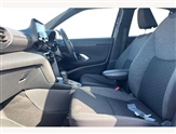 Toyota Yaris Image 2