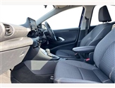 Toyota Yaris Image 2