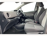 Toyota Yaris Image 2