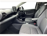 Toyota Yaris Image 2