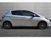 Toyota Yaris Image 5