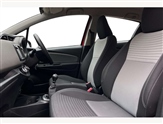 Toyota Yaris Image 2