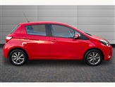 Toyota Yaris Image 6