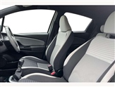 Toyota Yaris Image 2