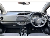 Toyota Yaris Image 6