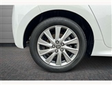 Toyota Yaris Image 5