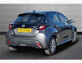 Toyota Yaris Image 2