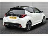 Toyota Yaris Image 2