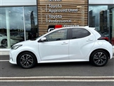 Toyota Yaris Image 5