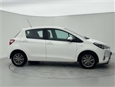 Toyota Yaris Image 6