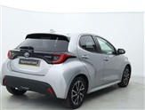 Toyota Yaris Image 2