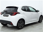 Toyota Yaris Image 2