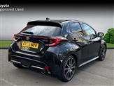 Toyota Yaris Image 2