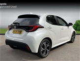 Toyota Yaris Image 2