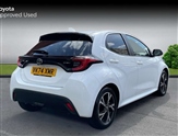Toyota Yaris Image 2