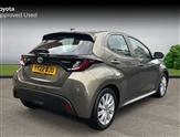 Toyota Yaris Image 2