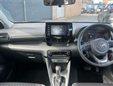 Toyota Yaris Image 5