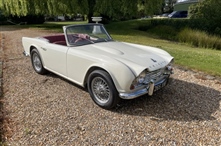 Triumph TR4