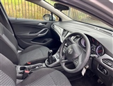 Vauxhall Astra Image 2