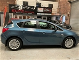 Vauxhall Astra Image 2