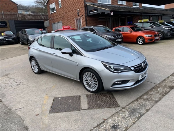 Vauxhall Astra £8,995 - £38,635