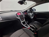 Vauxhall GTC Image 6
