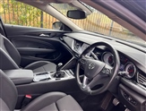 Vauxhall Insignia Image 2