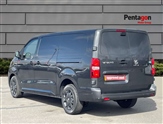 Vauxhall Vivaro Image 2
