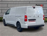 Vauxhall Vivaro Image 2