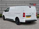 Vauxhall Vivaro Image 2