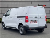 Vauxhall Vivaro Image 2
