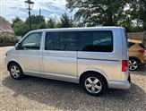 Volkswagen Caravelle Image 3