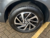 Volkswagen Caravelle Image 5