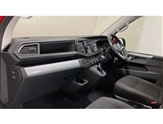 Volkswagen Caravelle Image 2