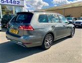 Volkswagen Golf Image 4