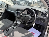 Volkswagen Golf Image 5