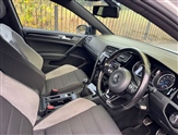 Volkswagen Golf Image 2