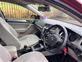 Volkswagen Golf Image 2