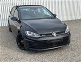 Volkswagen Golf Image 1