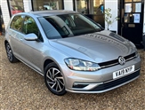 Volkswagen Golf Image 1