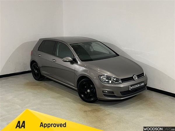 Volkswagen Golf £18,618 - £50,995