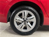 Volkswagen Golf Image 5