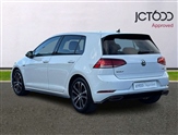 Volkswagen Golf Image 3