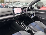 Volkswagen Golf Image 2