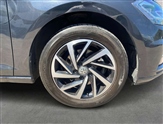 Volkswagen Golf Image 6